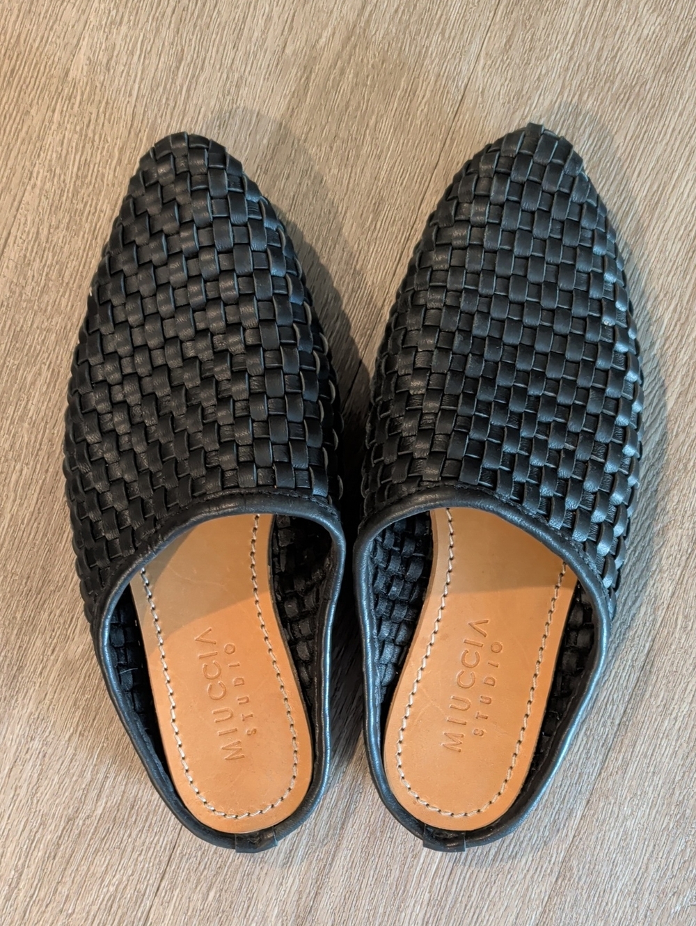 Women’s Black Woven Slip-On Shoes 41